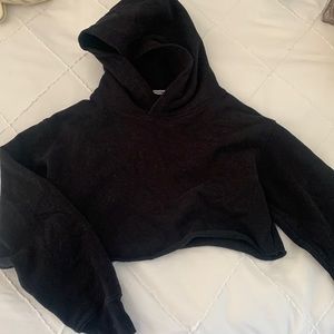 Aritzia TNA Crop cut off hoodie xs